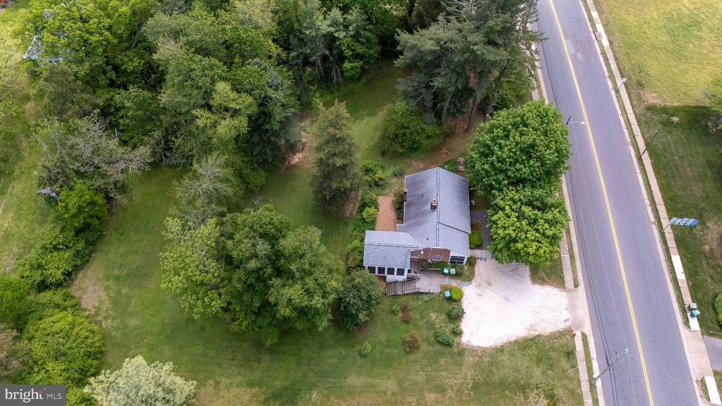 319 N MAIN ST, BOWLING GREEN, Virginia 22427, 3 Bedrooms Bedrooms, ,1 BathroomBathrooms,Residential,For sale,319 N MAIN ST,VACV2008098 MLS # VACV2008098