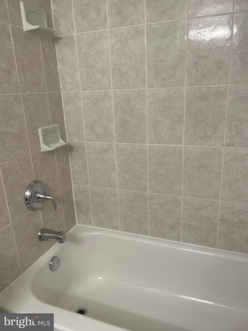 8370 GREENSBORO DR #702, MCLEAN, Virginia 22102, 1 Bedroom Bedrooms, ,1 BathroomBathrooms,Residential,For sale,8370 GREENSBORO DR #702,VAFX2238446 MLS # VAFX2238446