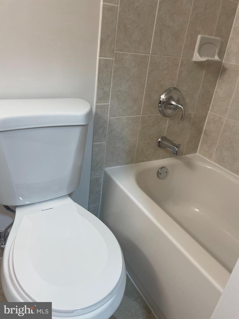 8370 GREENSBORO DR #702, MCLEAN, Virginia 22102, 1 Bedroom Bedrooms, ,1 BathroomBathrooms,Residential,For sale,8370 GREENSBORO DR #702,VAFX2238446 MLS # VAFX2238446