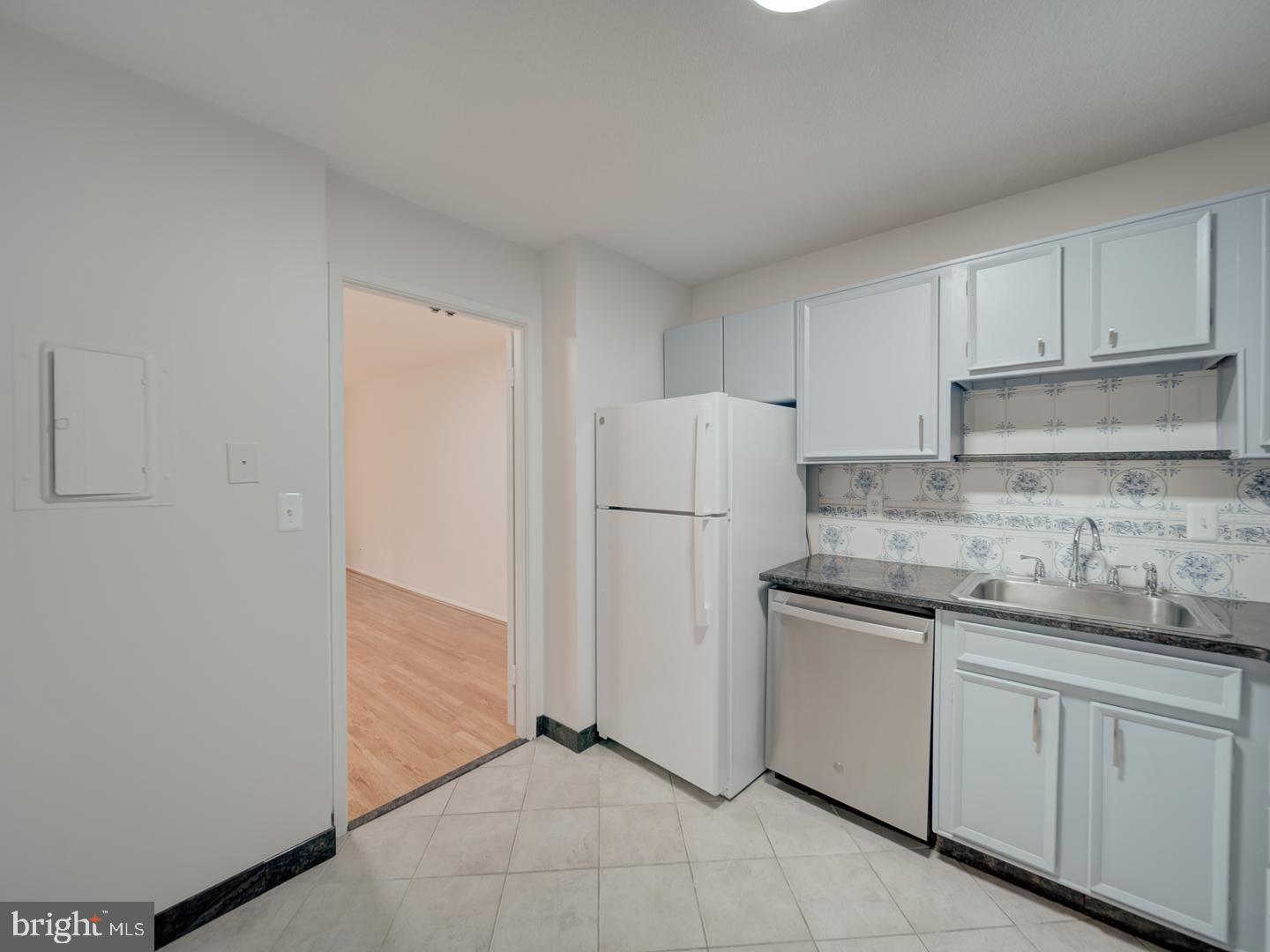 8370 GREENSBORO DR #702, MCLEAN, Virginia 22102, 1 Bedroom Bedrooms, ,1 BathroomBathrooms,Residential,For sale,8370 GREENSBORO DR #702,VAFX2238446 MLS # VAFX2238446