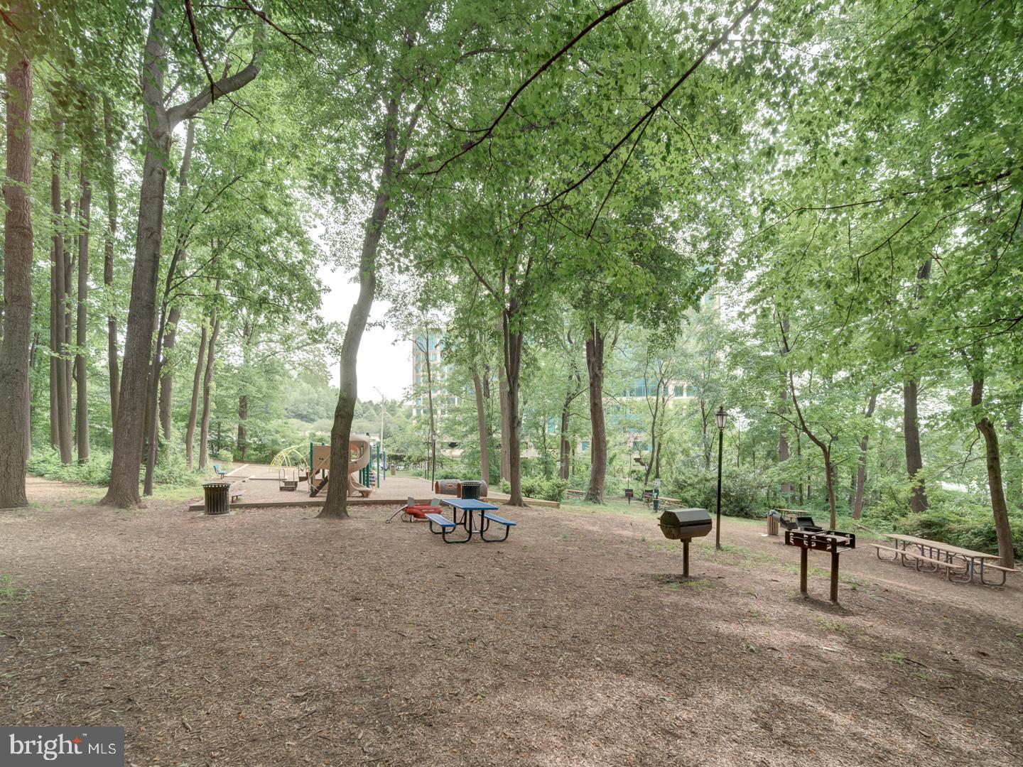 8370 GREENSBORO DR #702, MCLEAN, Virginia 22102, 1 Bedroom Bedrooms, ,1 BathroomBathrooms,Residential,For sale,8370 GREENSBORO DR #702,VAFX2238446 MLS # VAFX2238446