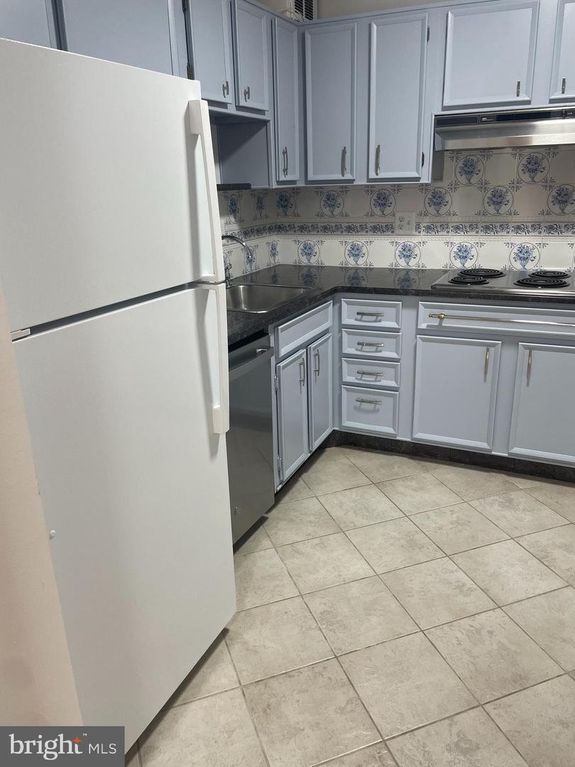 8370 GREENSBORO DR #702, MCLEAN, Virginia 22102, 1 Bedroom Bedrooms, ,1 BathroomBathrooms,Residential,For sale,8370 GREENSBORO DR #702,VAFX2238446 MLS # VAFX2238446