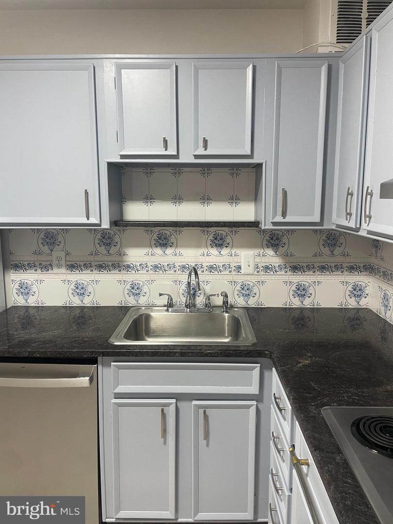 8370 GREENSBORO DR #702, MCLEAN, Virginia 22102, 1 Bedroom Bedrooms, ,1 BathroomBathrooms,Residential,For sale,8370 GREENSBORO DR #702,VAFX2238446 MLS # VAFX2238446