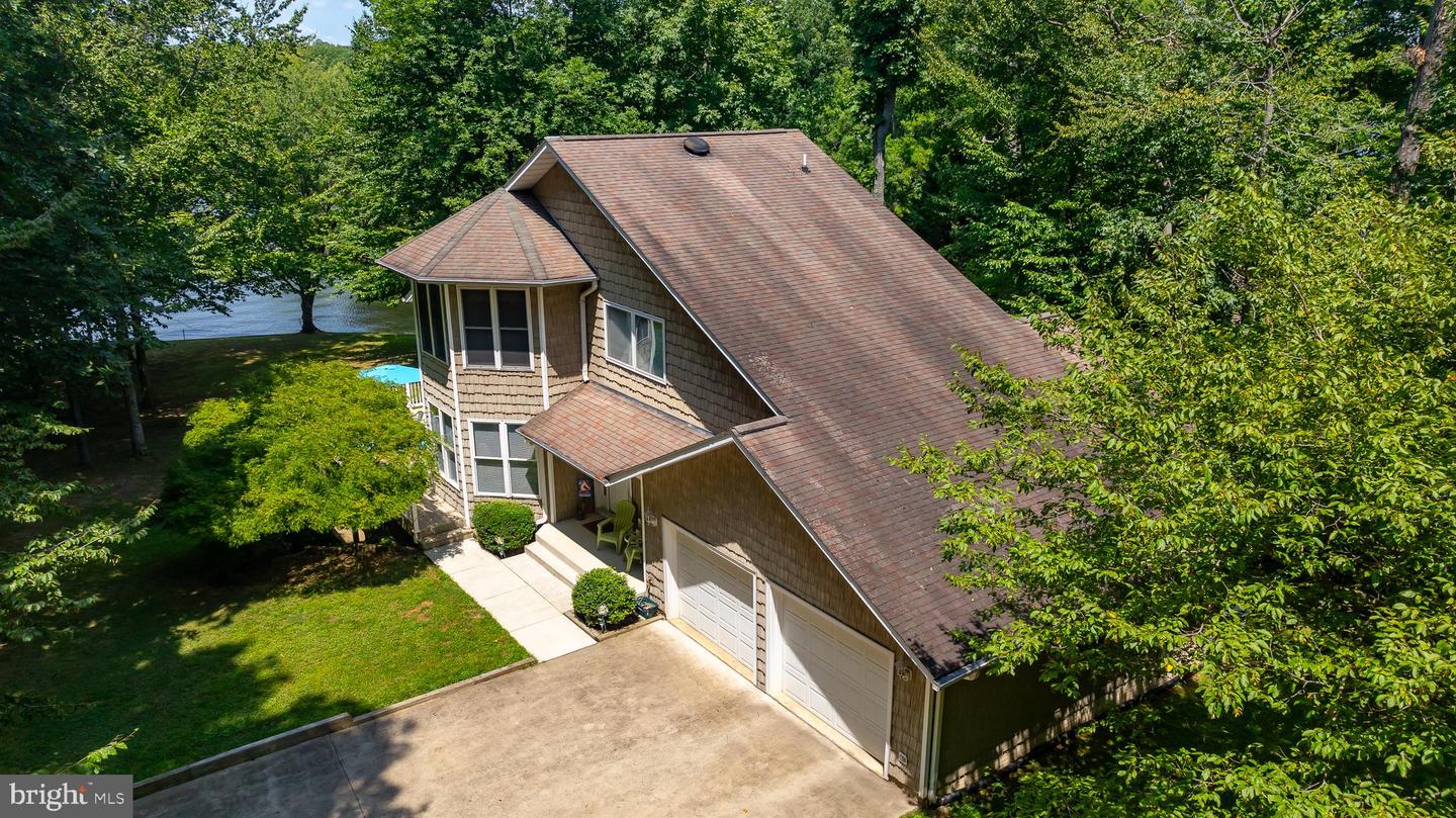 157 COOKE LN, BUMPASS, Virginia 23024, 3 Bedrooms Bedrooms, 12 Rooms Rooms,2 BathroomsBathrooms,Residential,For sale,157 COOKE LN,VALA2007788 MLS # VALA2007788