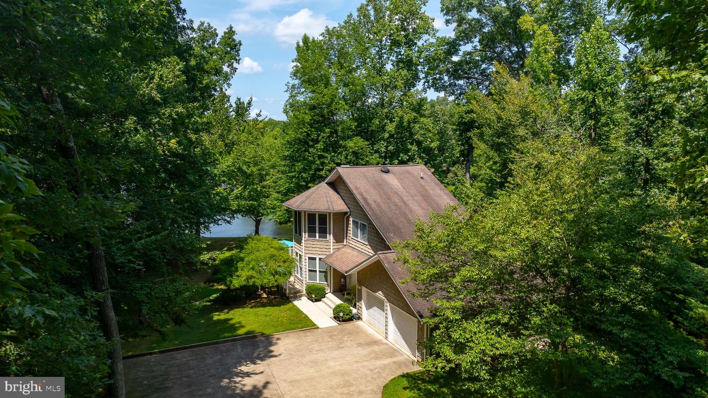157 COOKE LN, BUMPASS, Virginia 23024, 3 Bedrooms Bedrooms, 12 Rooms Rooms,2 BathroomsBathrooms,Residential,For sale,157 COOKE LN,VALA2007788 MLS # VALA2007788