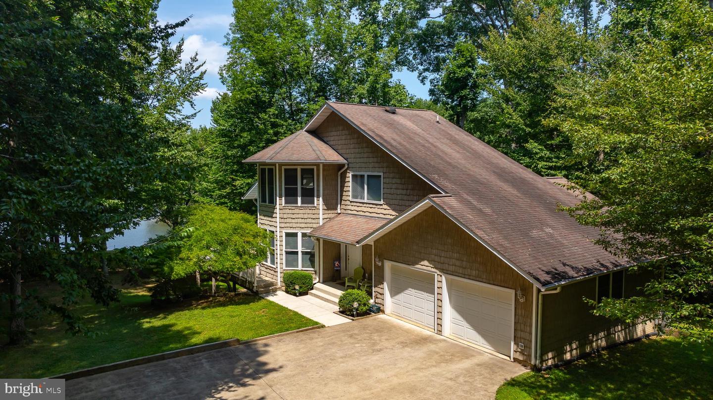 157 COOKE LN, BUMPASS, Virginia 23024, 3 Bedrooms Bedrooms, 12 Rooms Rooms,2 BathroomsBathrooms,Residential,For sale,157 COOKE LN,VALA2007788 MLS # VALA2007788
