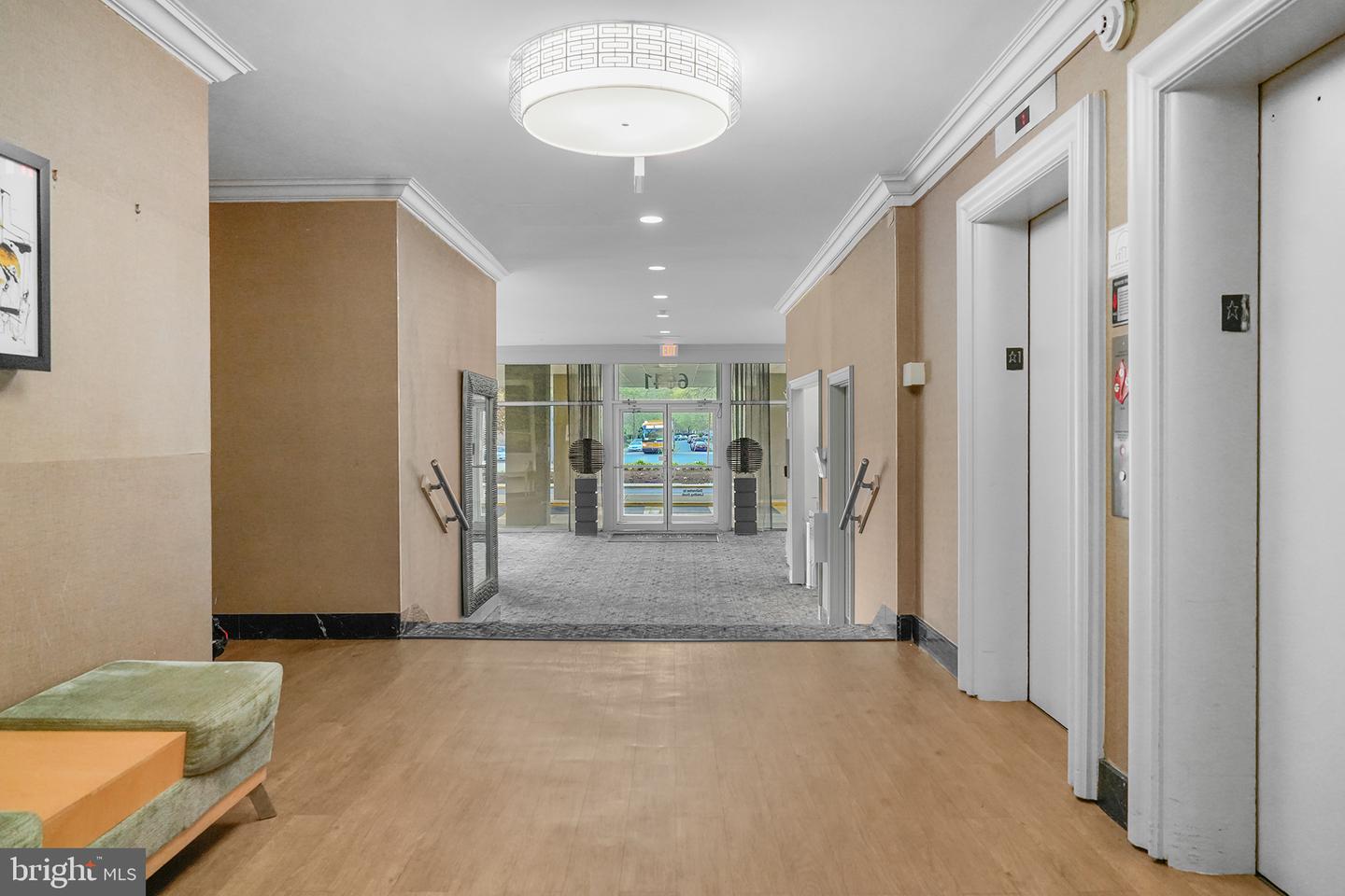 6641 WAKEFIELD DR #405, ALEXANDRIA, Virginia 22307, 1 Bedroom Bedrooms, ,1 BathroomBathrooms,Residential,For sale,6641 WAKEFIELD DR #405,VAFX2238502 MLS # VAFX2238502
