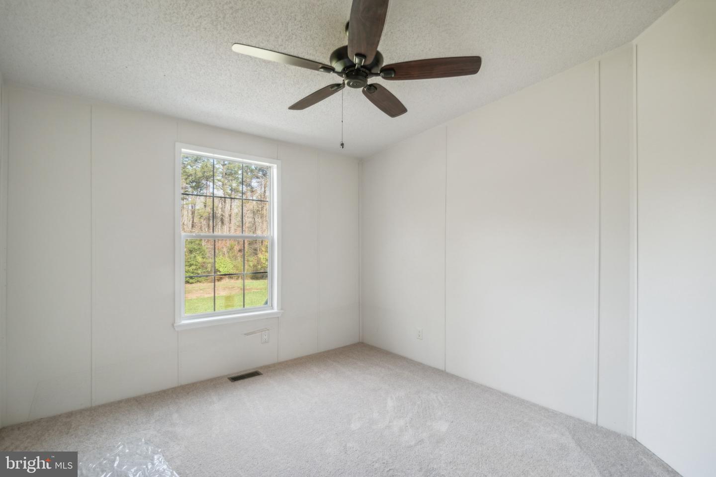 7211 LAKEWOOD LN, SPOTSYLVANIA, Virginia 22551, 4 Bedrooms Bedrooms, ,2 BathroomsBathrooms,Residential,For sale,7211 LAKEWOOD LN,VASP2032802 MLS # VASP2032802