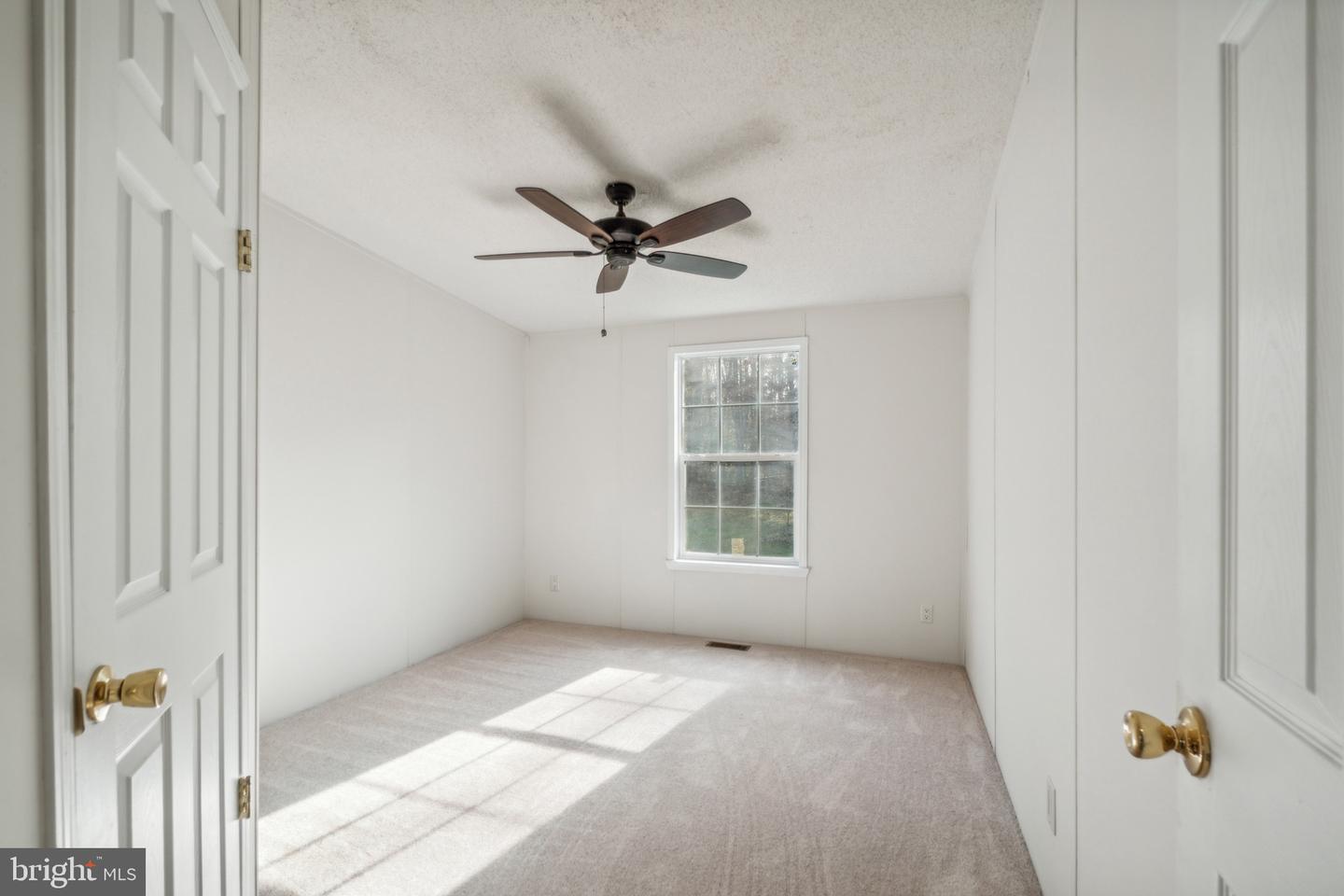 7211 LAKEWOOD LN, SPOTSYLVANIA, Virginia 22551, 4 Bedrooms Bedrooms, ,2 BathroomsBathrooms,Residential,For sale,7211 LAKEWOOD LN,VASP2032802 MLS # VASP2032802