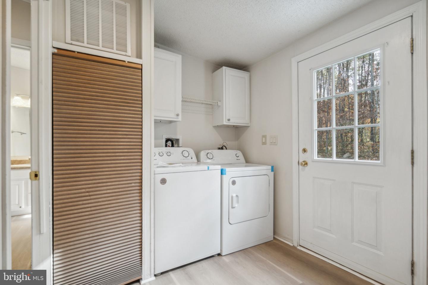 7211 LAKEWOOD LN, SPOTSYLVANIA, Virginia 22551, 4 Bedrooms Bedrooms, ,2 BathroomsBathrooms,Residential,For sale,7211 LAKEWOOD LN,VASP2032802 MLS # VASP2032802