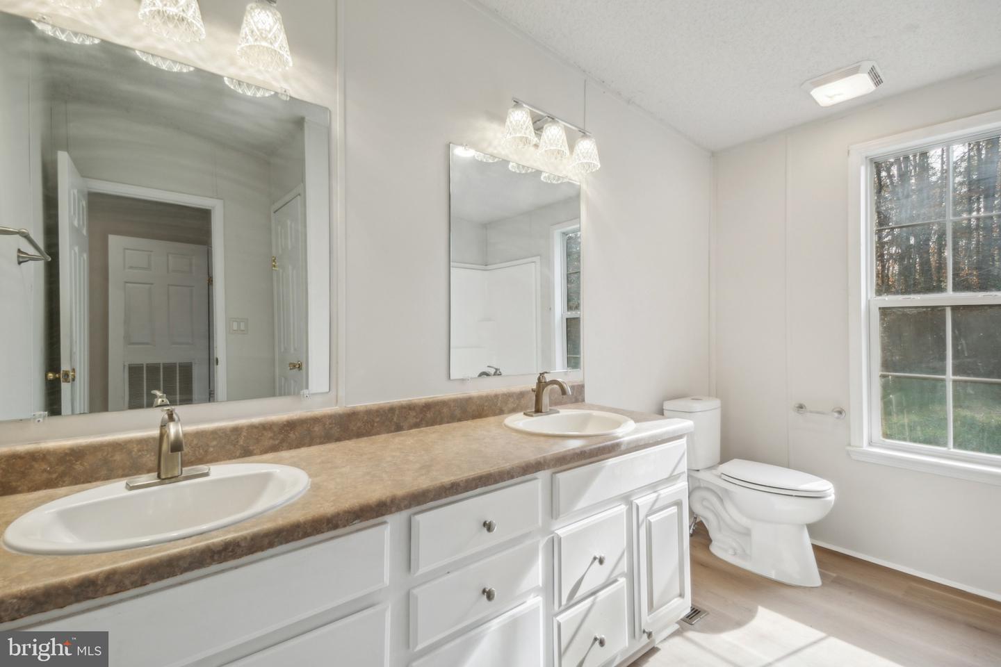 7211 LAKEWOOD LN, SPOTSYLVANIA, Virginia 22551, 4 Bedrooms Bedrooms, ,2 BathroomsBathrooms,Residential,For sale,7211 LAKEWOOD LN,VASP2032802 MLS # VASP2032802