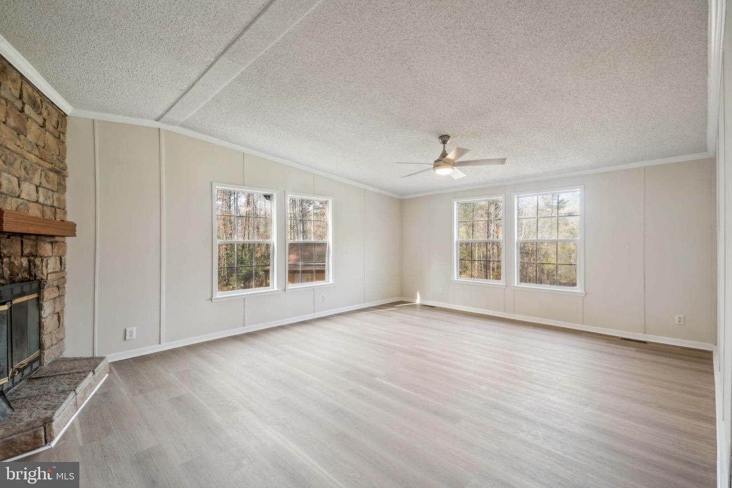 7211 LAKEWOOD LN, SPOTSYLVANIA, Virginia 22551, 4 Bedrooms Bedrooms, ,2 BathroomsBathrooms,Residential,For sale,7211 LAKEWOOD LN,VASP2032802 MLS # VASP2032802
