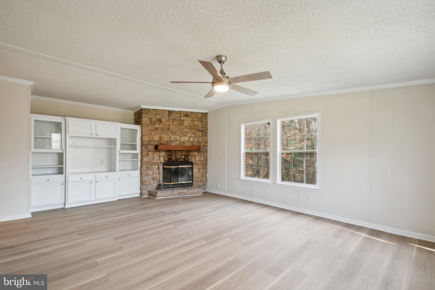 7211 LAKEWOOD LN, SPOTSYLVANIA, Virginia 22551, 4 Bedrooms Bedrooms, ,2 BathroomsBathrooms,Residential,For sale,7211 LAKEWOOD LN,VASP2032802 MLS # VASP2032802