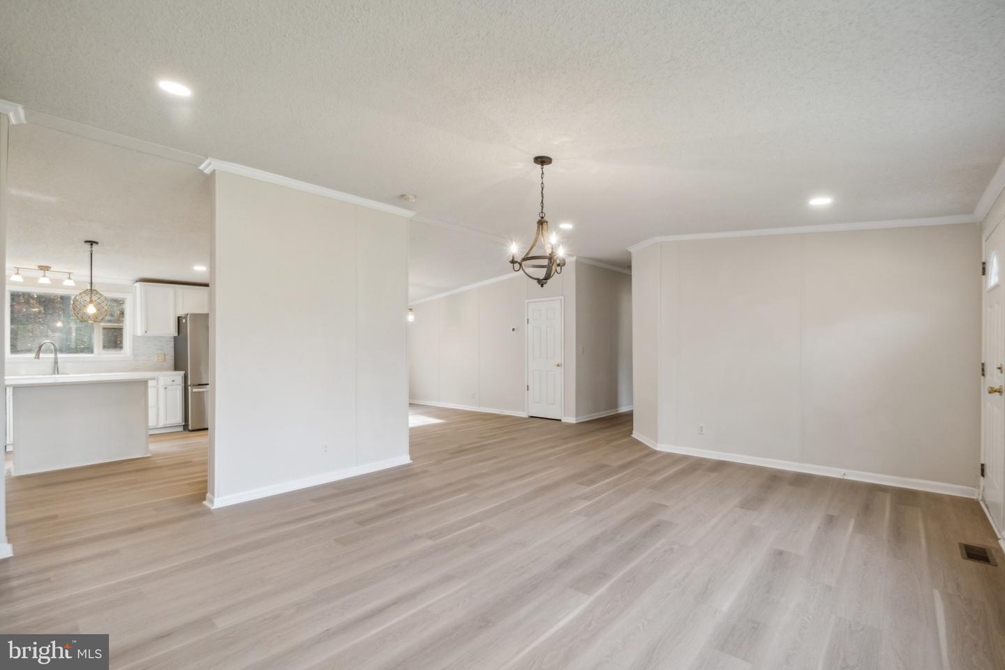 7211 LAKEWOOD LN, SPOTSYLVANIA, Virginia 22551, 4 Bedrooms Bedrooms, ,2 BathroomsBathrooms,Residential,For sale,7211 LAKEWOOD LN,VASP2032802 MLS # VASP2032802