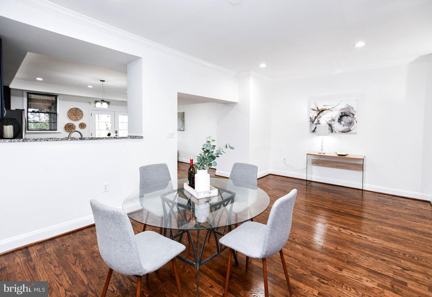 4504 NEW HAMPSHIRE AVE NW, WASHINGTON, District Of Columbia 20011, 4 Bedrooms Bedrooms, ,3 BathroomsBathrooms,Residential,For sale,4504 NEW HAMPSHIRE AVE NW,DCDC2198888 MLS # DCDC2198888