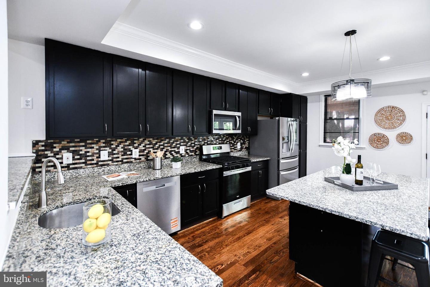 4504 NEW HAMPSHIRE AVE NW, WASHINGTON, District Of Columbia 20011, 4 Bedrooms Bedrooms, ,3 BathroomsBathrooms,Residential,For sale,4504 NEW HAMPSHIRE AVE NW,DCDC2198888 MLS # DCDC2198888
