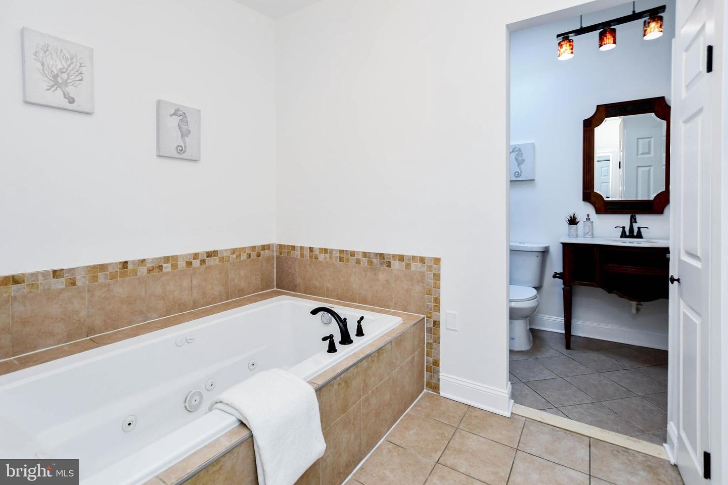4504 NEW HAMPSHIRE AVE NW, WASHINGTON, District Of Columbia 20011, 4 Bedrooms Bedrooms, ,3 BathroomsBathrooms,Residential,For sale,4504 NEW HAMPSHIRE AVE NW,DCDC2198888 MLS # DCDC2198888