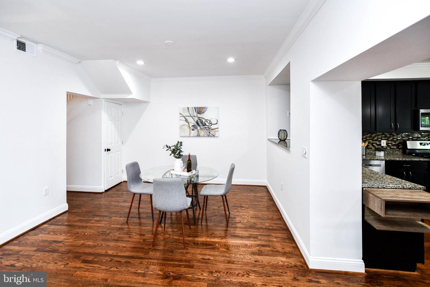 4504 NEW HAMPSHIRE AVE NW, WASHINGTON, District Of Columbia 20011, 4 Bedrooms Bedrooms, ,3 BathroomsBathrooms,Residential,For sale,4504 NEW HAMPSHIRE AVE NW,DCDC2198888 MLS # DCDC2198888
