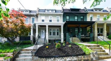 4504 NEW HAMPSHIRE AVE NW, WASHINGTON, District Of Columbia 20011, 4 Bedrooms Bedrooms, ,3 BathroomsBathrooms,Residential,For sale,4504 NEW HAMPSHIRE AVE NW,DCDC2198888 MLS # DCDC2198888