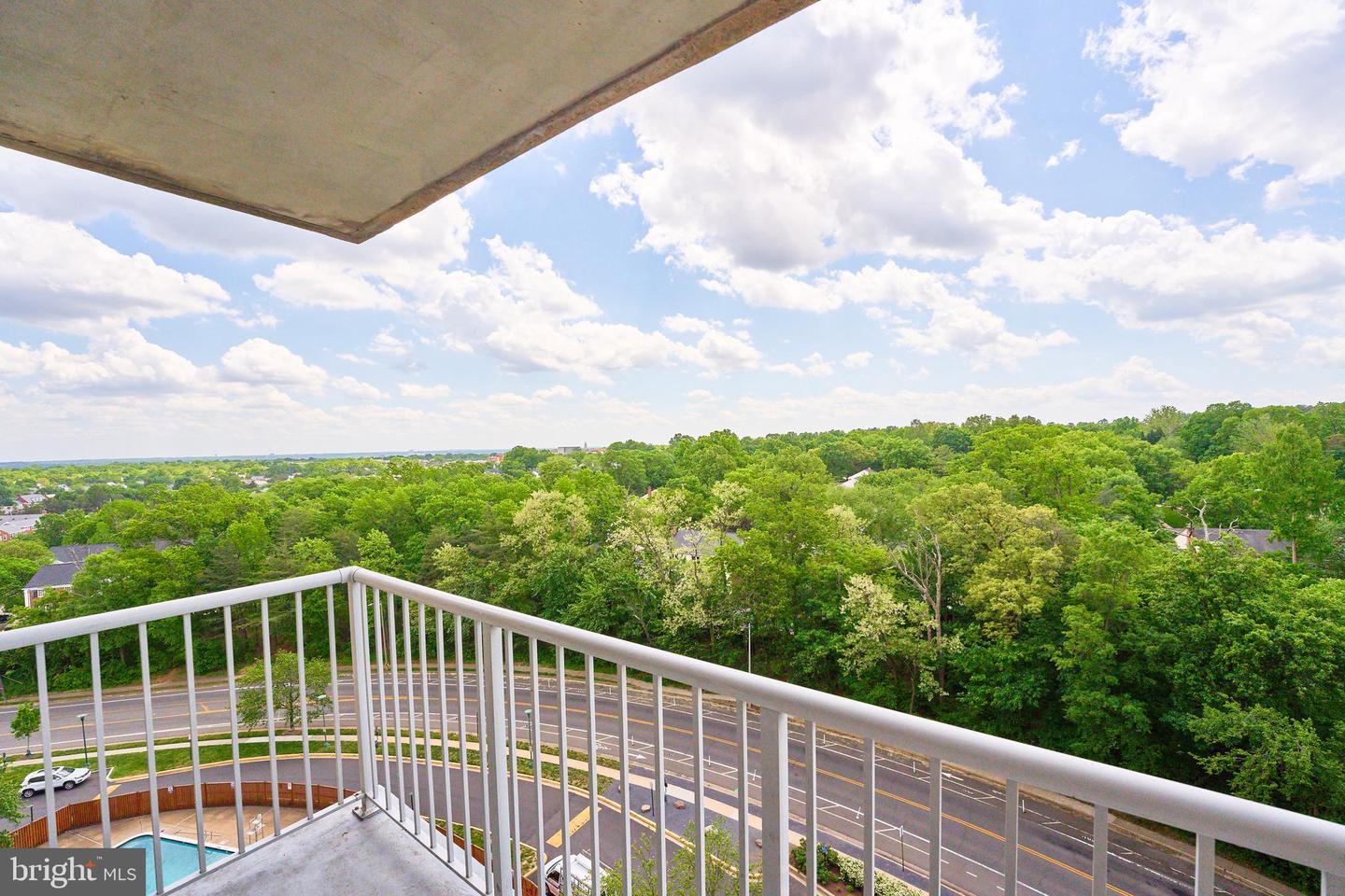 2500 N VAN DORN ST #1110, ALEXANDRIA, Virginia 22302, 1 Bedroom Bedrooms, ,1 BathroomBathrooms,Residential,For sale,2500 N VAN DORN ST #1110,VAAX2044922 MLS # VAAX2044922