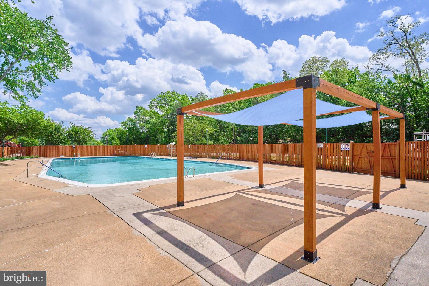 2500 N VAN DORN ST #1110, ALEXANDRIA, Virginia 22302, 1 Bedroom Bedrooms, ,1 BathroomBathrooms,Residential,For sale,2500 N VAN DORN ST #1110,VAAX2044922 MLS # VAAX2044922