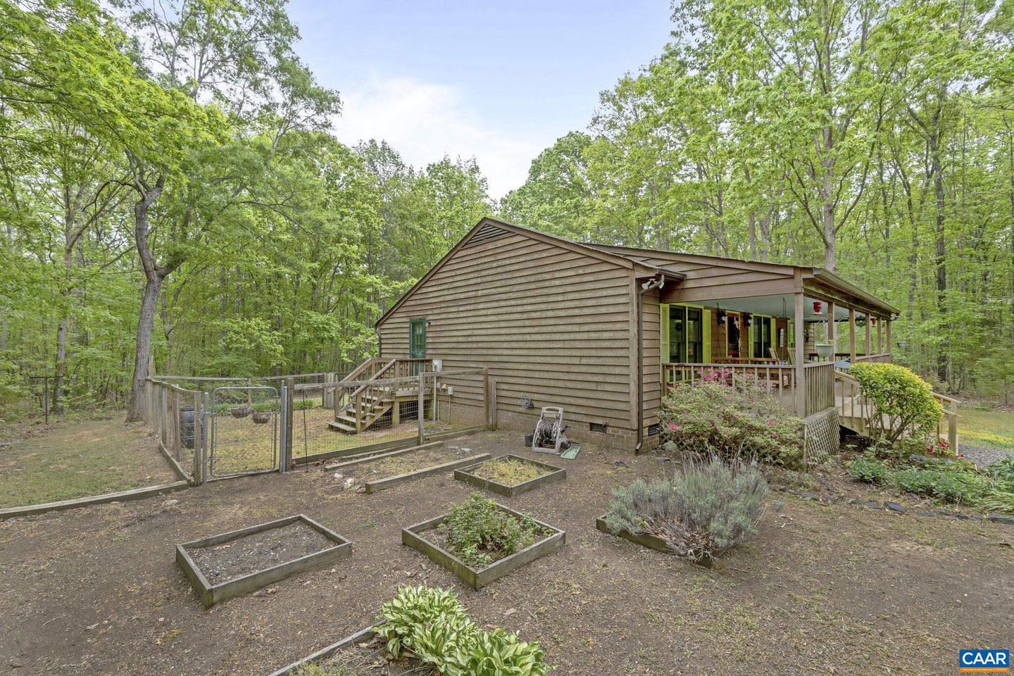 1181 THREE CHOPT RD, KENTS STORE, Virginia 23084, 3 Bedrooms Bedrooms, ,2 BathroomsBathrooms,Residential,For sale,1181 THREE CHOPT RD,664048 MLS # 664048