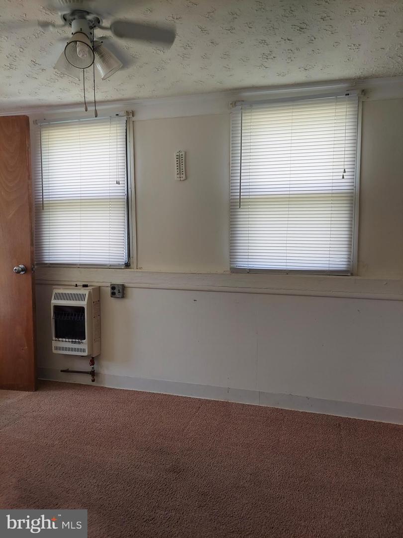 1872 STRASBURG RD, FRONT ROYAL, Virginia 22630, 3 Bedrooms Bedrooms, ,1 BathroomBathrooms,Residential,For sale,1872 STRASBURG RD,VAWR2011056 MLS # VAWR2011056