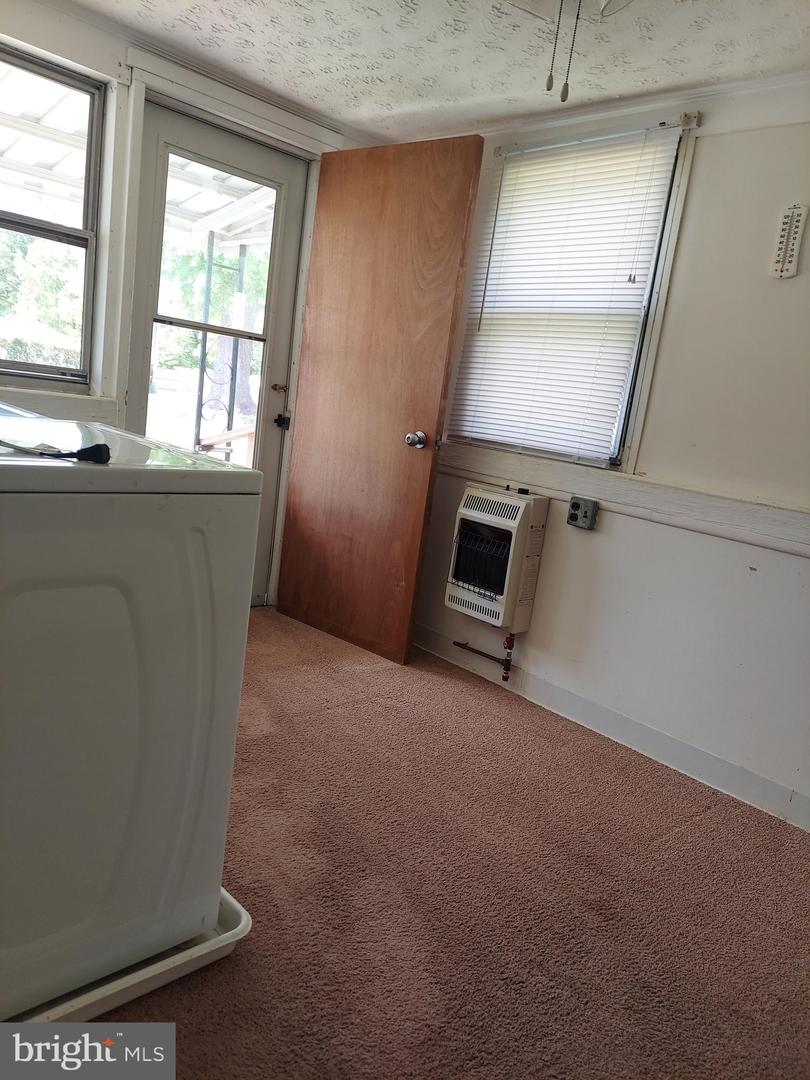1872 STRASBURG RD, FRONT ROYAL, Virginia 22630, 3 Bedrooms Bedrooms, ,1 BathroomBathrooms,Residential,For sale,1872 STRASBURG RD,VAWR2011056 MLS # VAWR2011056