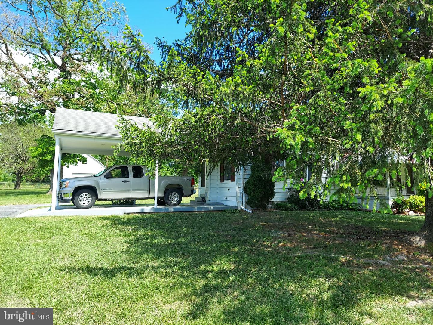 1872 STRASBURG RD, FRONT ROYAL, Virginia 22630, 3 Bedrooms Bedrooms, ,1 BathroomBathrooms,Residential,For sale,1872 STRASBURG RD,VAWR2011056 MLS # VAWR2011056