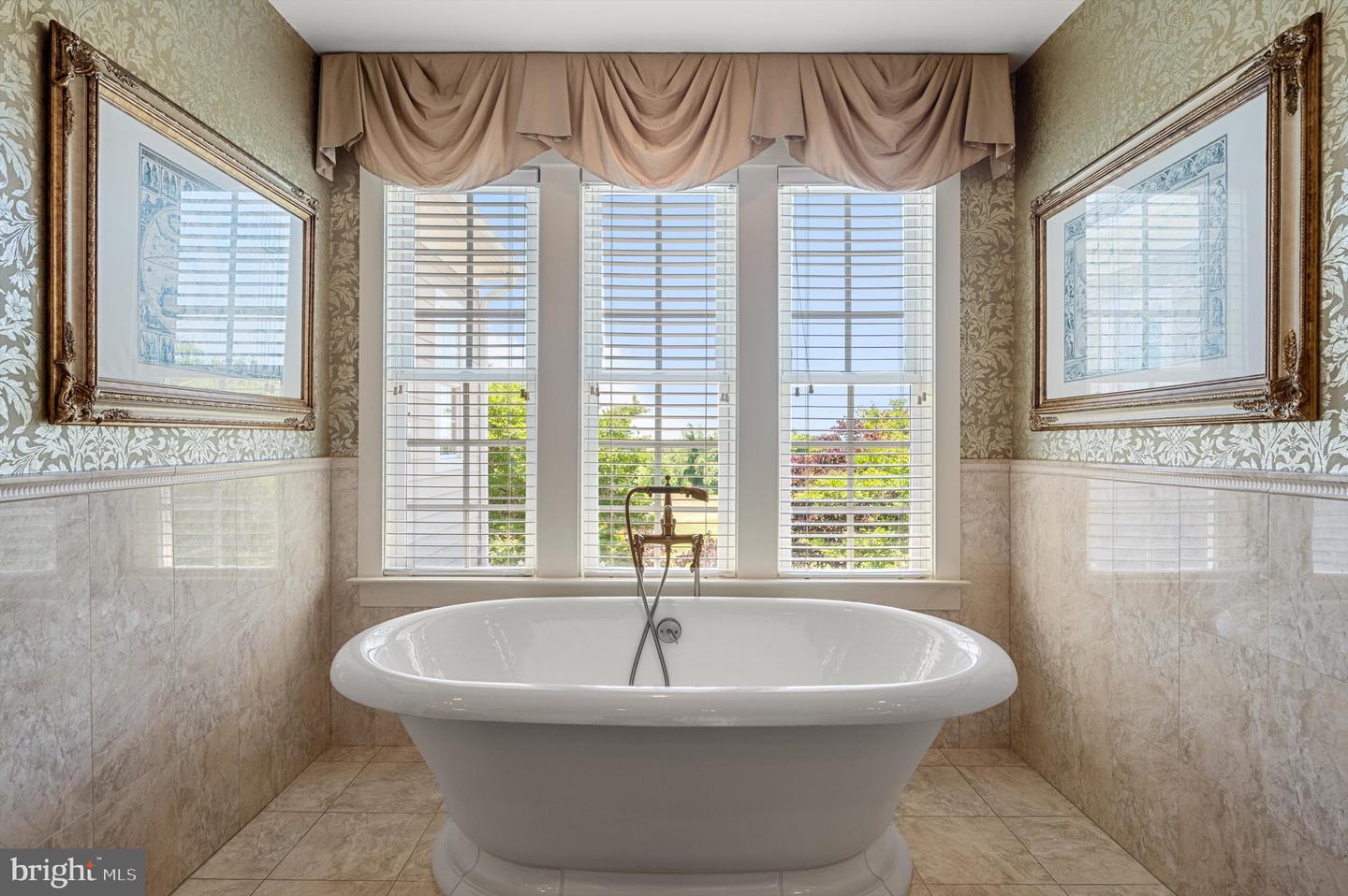 19326 AIRWELL CT, PURCELLVILLE, Virginia 20132, 6 Bedrooms Bedrooms, ,6 BathroomsBathrooms,Residential,For sale,19326 AIRWELL CT,VALO2095488 MLS # VALO2095488