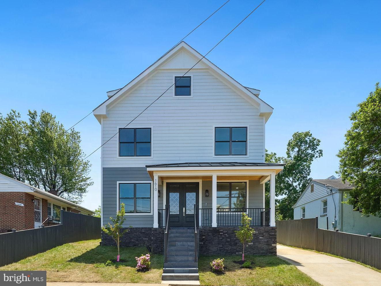 1610 12TH ST S, ARLINGTON, Virginia 22204, 4 Bedrooms Bedrooms, ,4 BathroomsBathrooms,Residential,For sale,1610 12TH ST S,VAAR2057004 MLS # VAAR2057004
