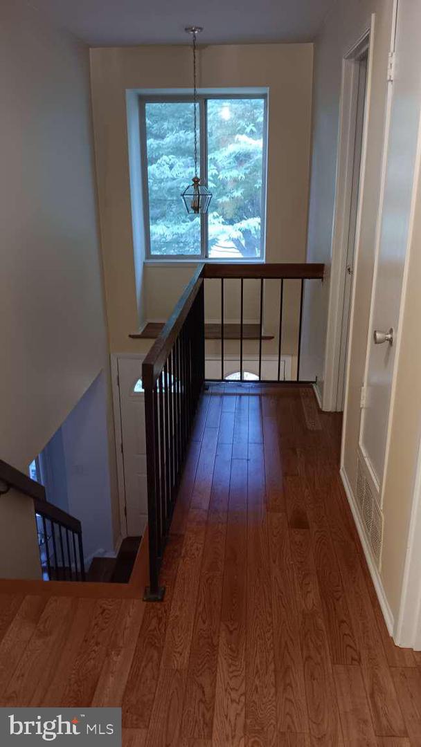 6010 TIMBER HOLLOW LN, SPRINGFIELD, Virginia 22152, 3 Bedrooms Bedrooms, 8 Rooms Rooms,3 BathroomsBathrooms,Residential,For sale,6010 TIMBER HOLLOW LN,VAFX2238520 MLS # VAFX2238520