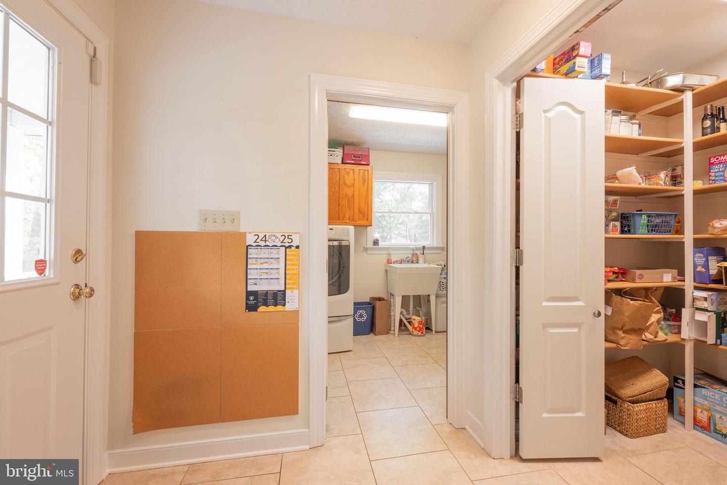 2975 ELIOCH MANOR DR, POWHATAN, Virginia 23139, 4 Bedrooms Bedrooms, 12 Rooms Rooms,4 BathroomsBathrooms,Residential,For sale,2975 ELIOCH MANOR DR,VAPN2000092 MLS # VAPN2000092