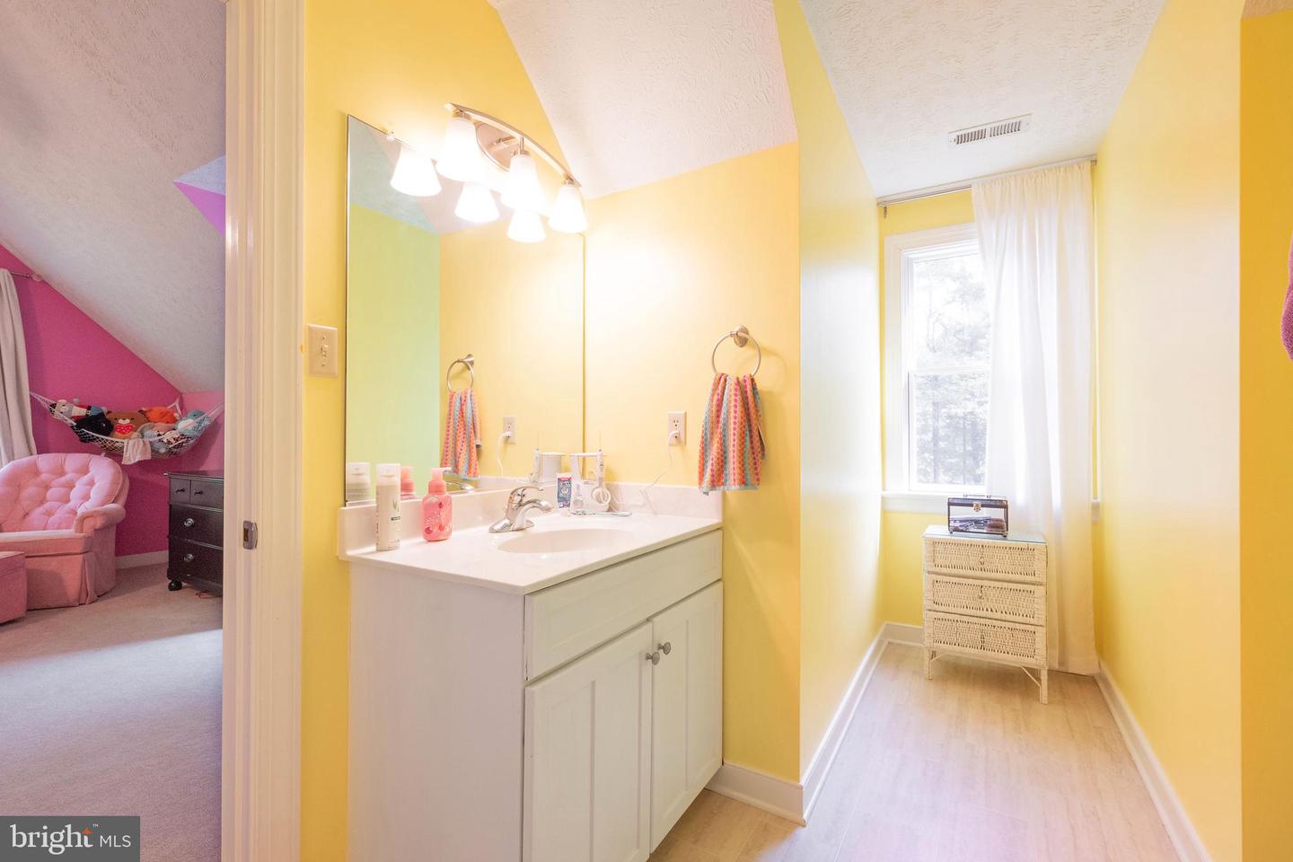 2975 ELIOCH MANOR DR, POWHATAN, Virginia 23139, 4 Bedrooms Bedrooms, 12 Rooms Rooms,4 BathroomsBathrooms,Residential,For sale,2975 ELIOCH MANOR DR,VAPN2000092 MLS # VAPN2000092