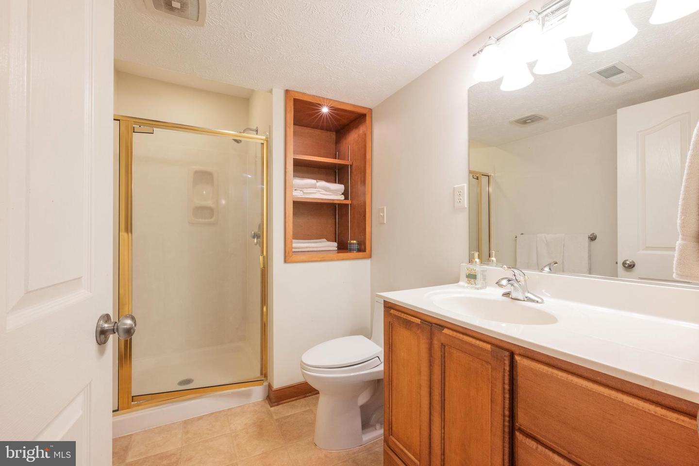 2975 ELIOCH MANOR DR, POWHATAN, Virginia 23139, 4 Bedrooms Bedrooms, 12 Rooms Rooms,4 BathroomsBathrooms,Residential,For sale,2975 ELIOCH MANOR DR,VAPN2000092 MLS # VAPN2000092