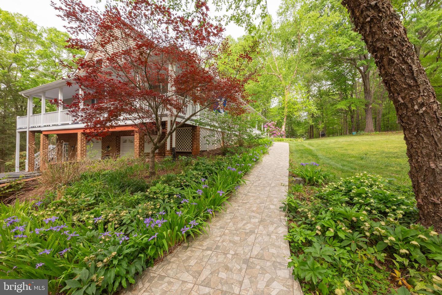 2975 ELIOCH MANOR DR, POWHATAN, Virginia 23139, 4 Bedrooms Bedrooms, 12 Rooms Rooms,4 BathroomsBathrooms,Residential,For sale,2975 ELIOCH MANOR DR,VAPN2000092 MLS # VAPN2000092