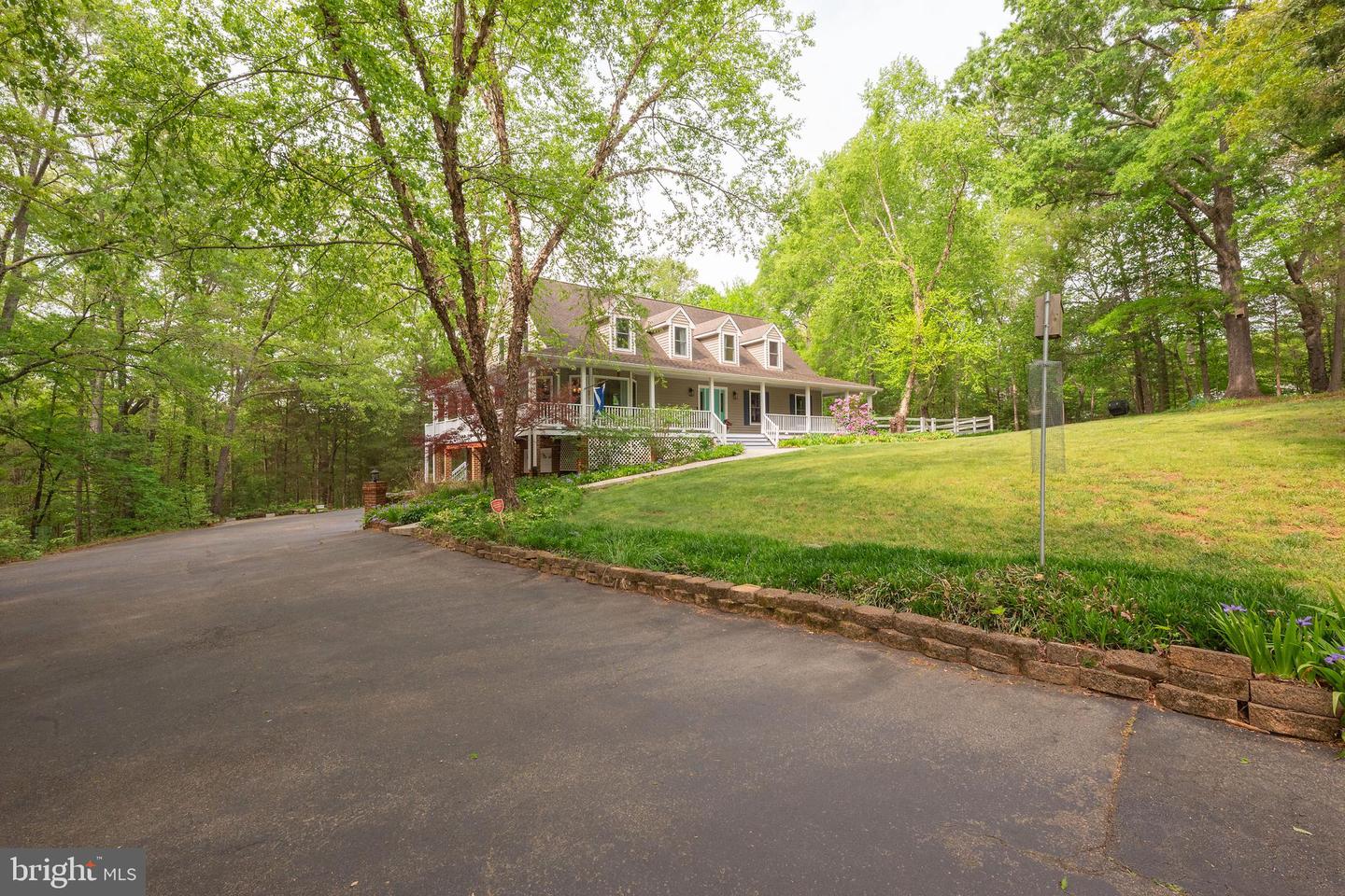 2975 ELIOCH MANOR DR, POWHATAN, Virginia 23139, 4 Bedrooms Bedrooms, 12 Rooms Rooms,4 BathroomsBathrooms,Residential,For sale,2975 ELIOCH MANOR DR,VAPN2000092 MLS # VAPN2000092