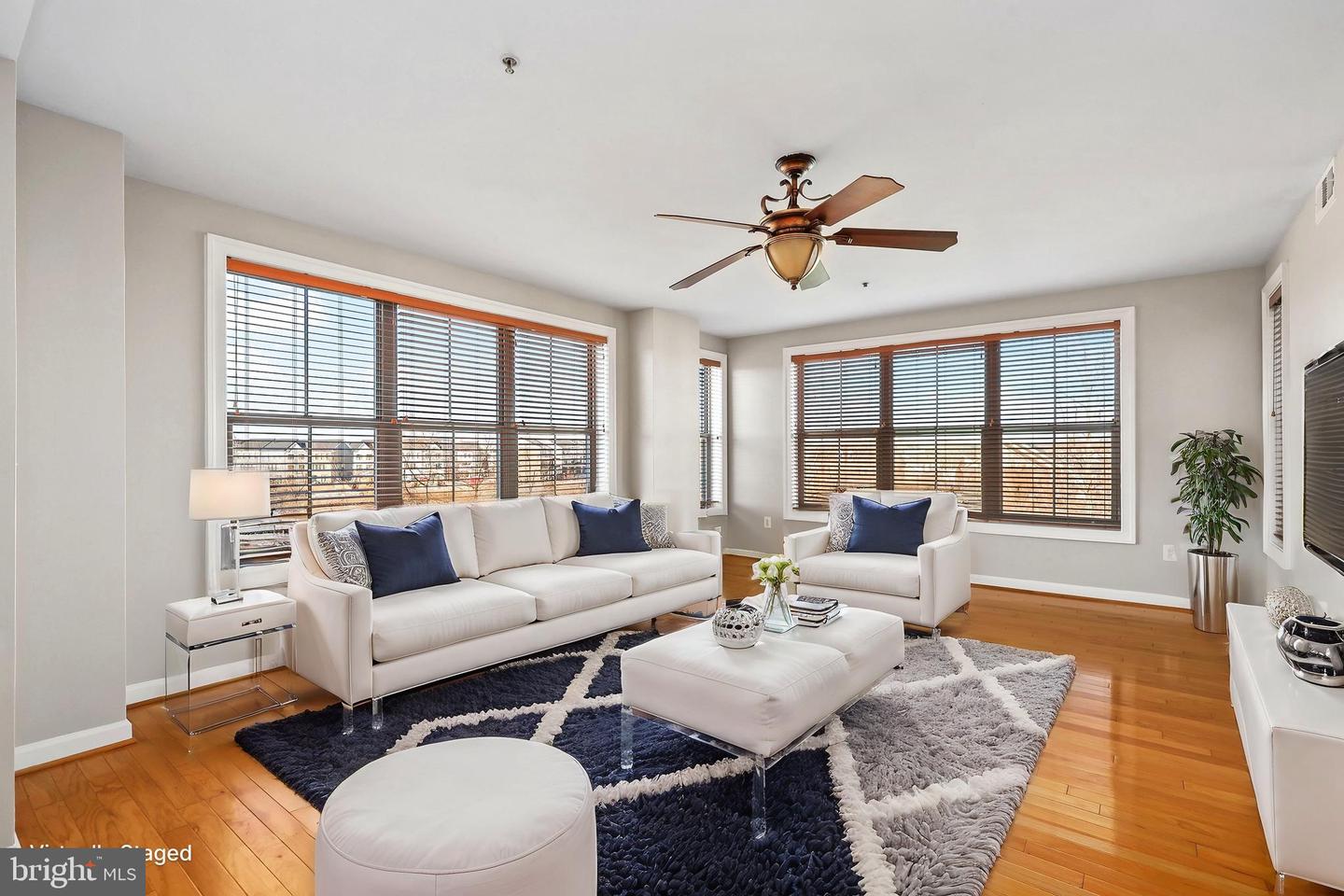 485 HARBOR SIDE ST #414, WOODBRIDGE, Virginia 22191, 2 Bedrooms Bedrooms, ,2 BathroomsBathrooms,Residential,For sale,485 HARBOR SIDE ST #414,VAPW2093886 MLS # VAPW2093886