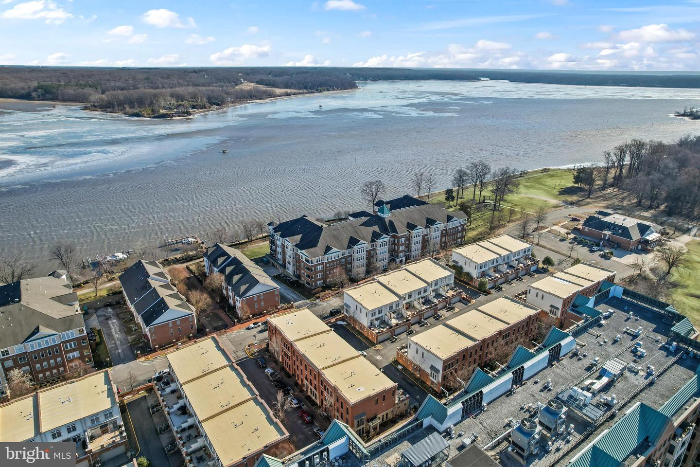 485 HARBOR SIDE ST #414, WOODBRIDGE, Virginia 22191, 2 Bedrooms Bedrooms, ,2 BathroomsBathrooms,Residential,For sale,485 HARBOR SIDE ST #414,VAPW2093886 MLS # VAPW2093886