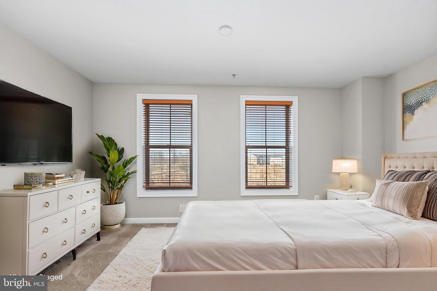 485 HARBOR SIDE ST #414, WOODBRIDGE, Virginia 22191, 2 Bedrooms Bedrooms, ,2 BathroomsBathrooms,Residential,For sale,485 HARBOR SIDE ST #414,VAPW2093886 MLS # VAPW2093886