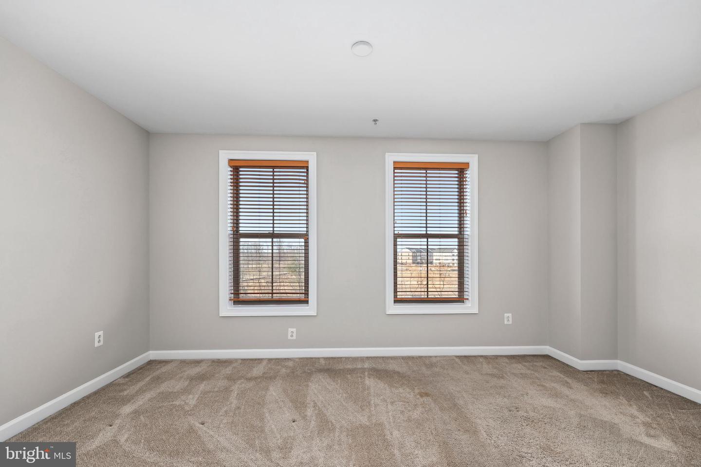 485 HARBOR SIDE ST #414, WOODBRIDGE, Virginia 22191, 2 Bedrooms Bedrooms, ,2 BathroomsBathrooms,Residential,For sale,485 HARBOR SIDE ST #414,VAPW2093886 MLS # VAPW2093886