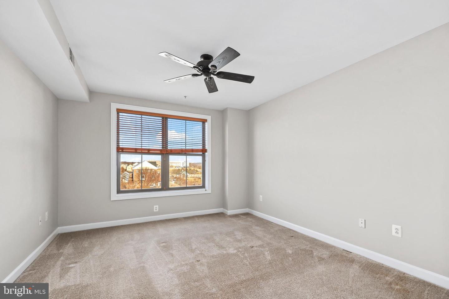 485 HARBOR SIDE ST #414, WOODBRIDGE, Virginia 22191, 2 Bedrooms Bedrooms, ,2 BathroomsBathrooms,Residential,For sale,485 HARBOR SIDE ST #414,VAPW2093886 MLS # VAPW2093886