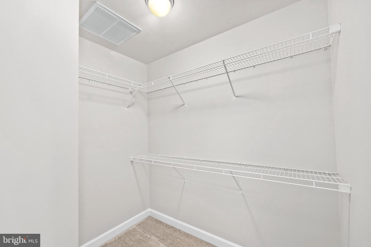 485 HARBOR SIDE ST #414, WOODBRIDGE, Virginia 22191, 2 Bedrooms Bedrooms, ,2 BathroomsBathrooms,Residential,For sale,485 HARBOR SIDE ST #414,VAPW2093886 MLS # VAPW2093886