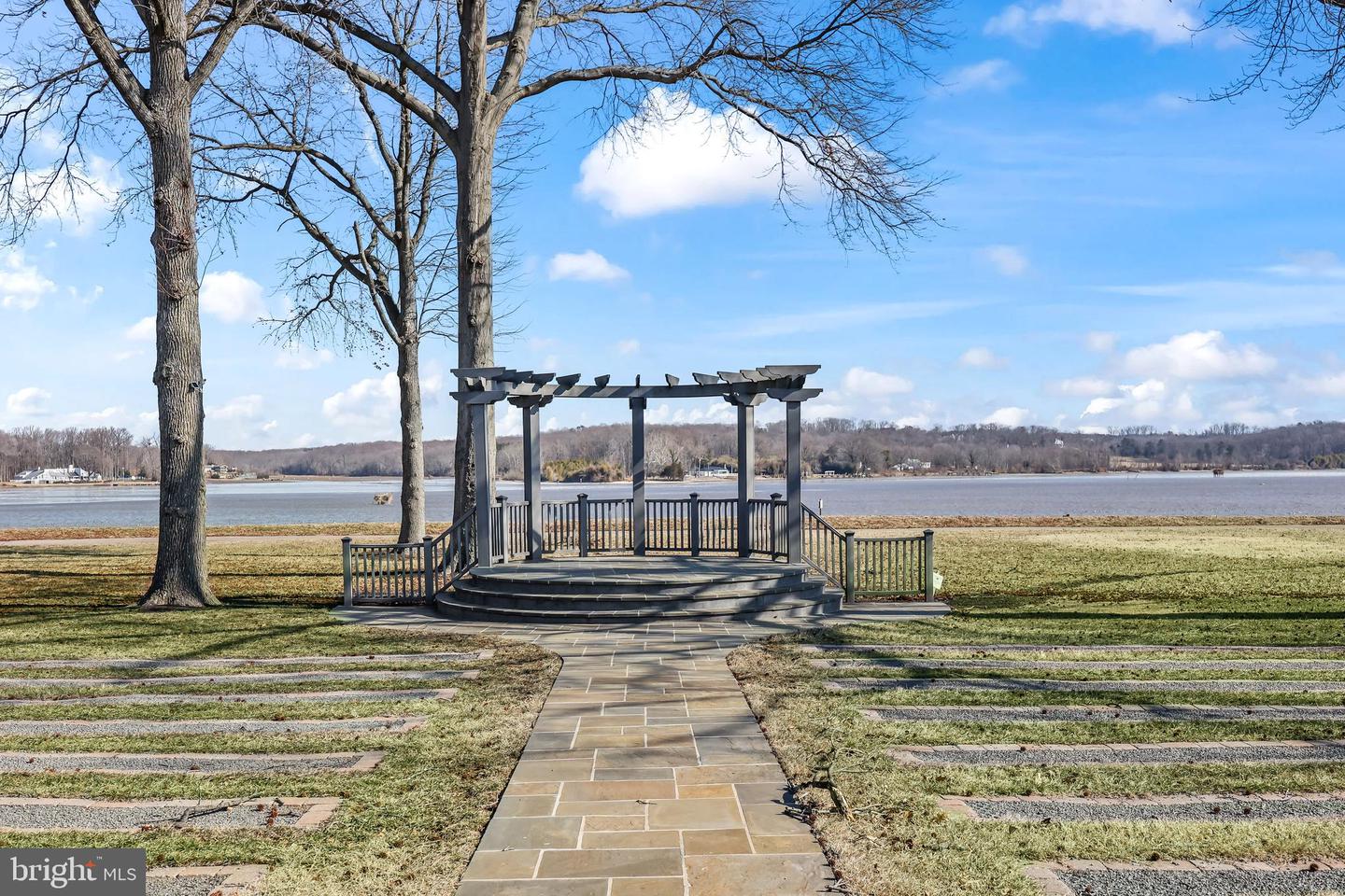 485 HARBOR SIDE ST #414, WOODBRIDGE, Virginia 22191, 2 Bedrooms Bedrooms, ,2 BathroomsBathrooms,Residential,For sale,485 HARBOR SIDE ST #414,VAPW2093886 MLS # VAPW2093886