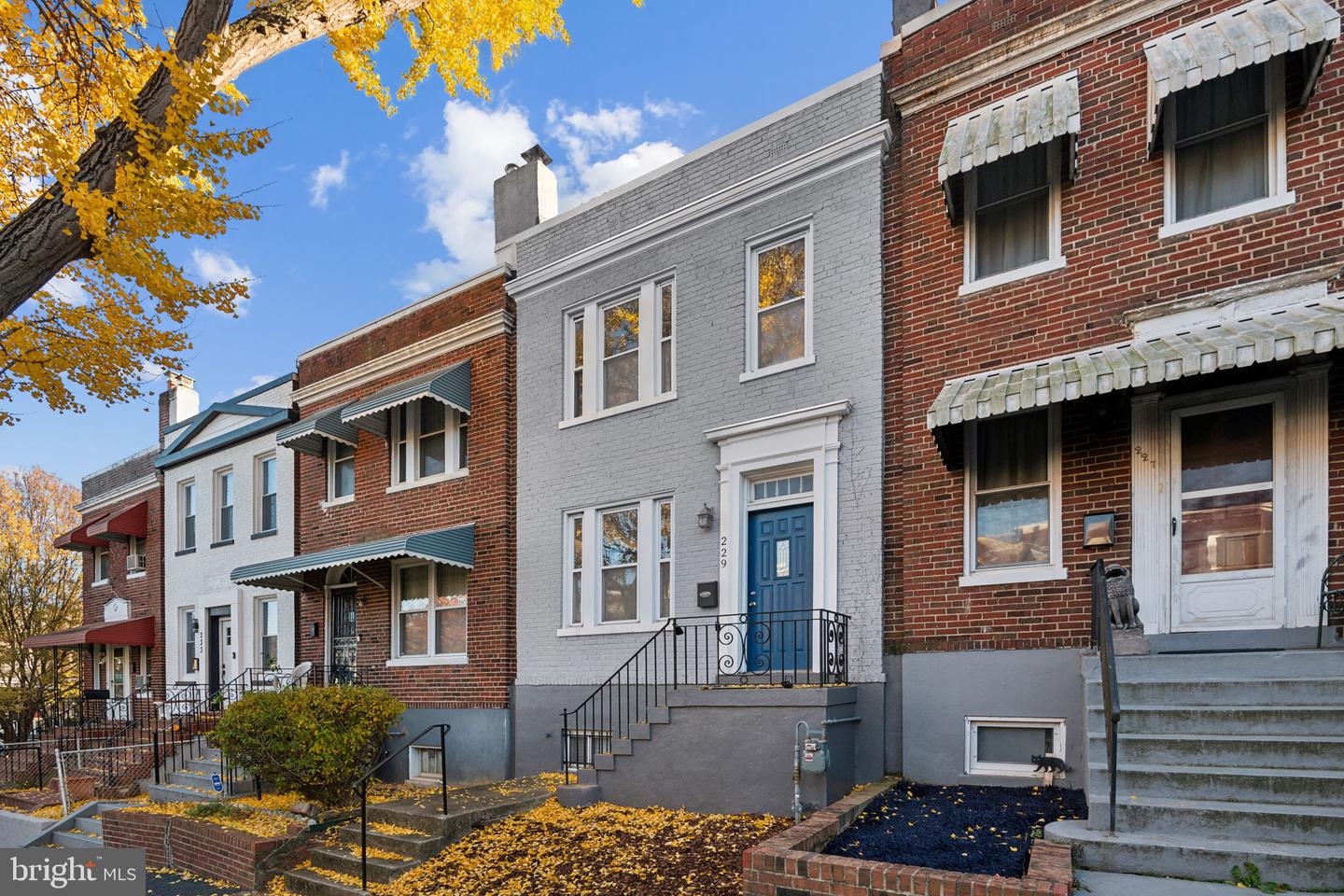 229 ASCOT PL NE, WASHINGTON, District Of Columbia 20002, 3 Bedrooms Bedrooms, ,2 BathroomsBathrooms,Residential,For sale,229 ASCOT PL NE,DCDC2198902 MLS # DCDC2198902