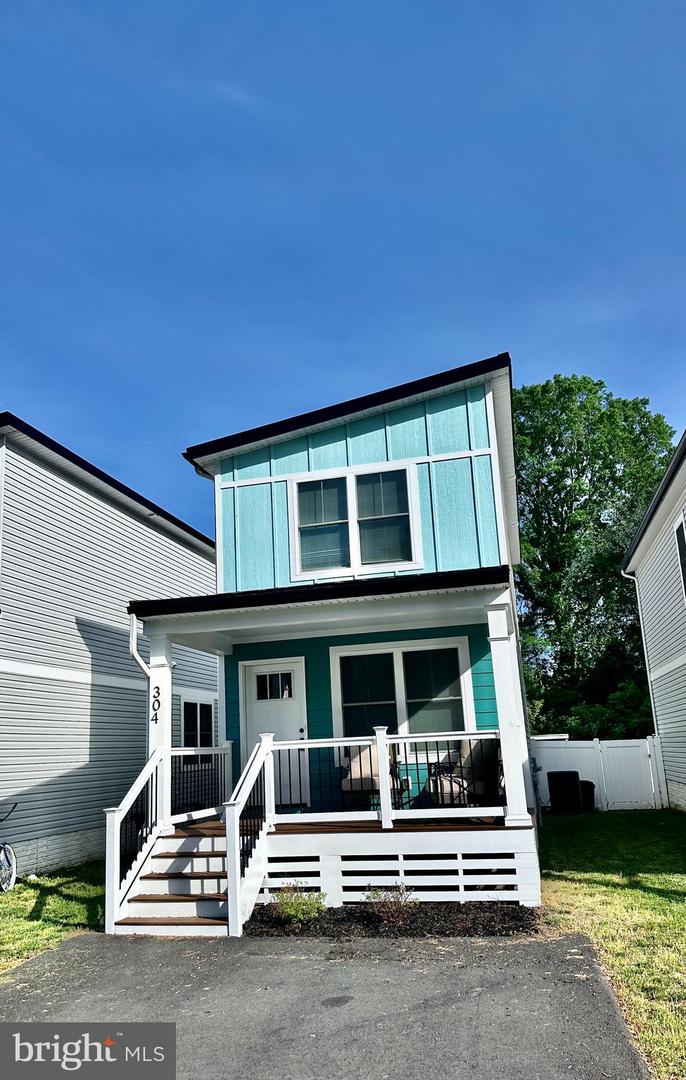 304 1ST ST, COLONIAL BEACH, Virginia 22443, 2 Bedrooms Bedrooms, ,2 BathroomsBathrooms,Residential,For sale,304 1ST ST,VAWE2008840 MLS # VAWE2008840