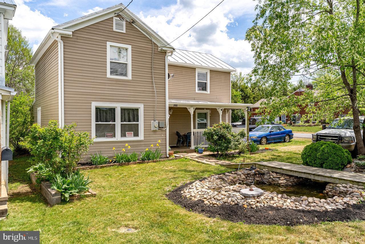 202 JACKSON AVE, ELKTON, Virginia 22827, 4 Bedrooms Bedrooms, ,1 BathroomBathrooms,Residential,For sale,202 JACKSON AVE,VARO2002266 MLS # VARO2002266