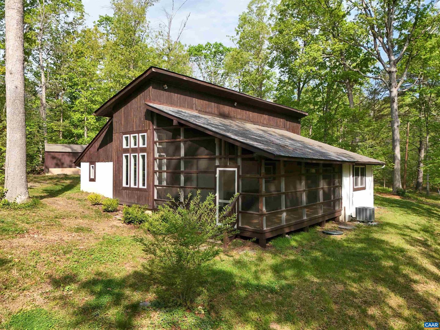 3875 PRESIDENTS RD, SCOTTSVILLE, Virginia 24590, 3 Bedrooms Bedrooms, ,2 BathroomsBathrooms,Residential,For sale,3875 PRESIDENTS RD,664055 MLS # 664055