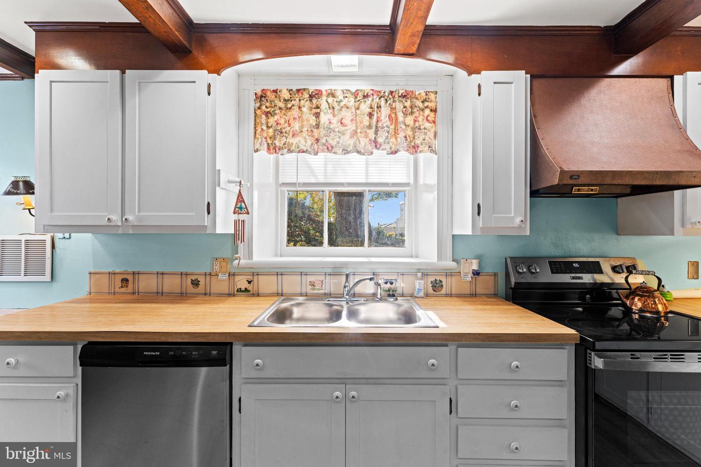 133 W FAIRVIEW RD, CULPEPER, Virginia 22701, 3 Bedrooms Bedrooms, ,3 BathroomsBathrooms,Residential,For sale,133 W FAIRVIEW RD,VACU2010464 MLS # VACU2010464