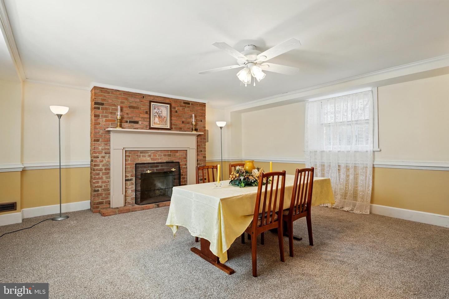 133 W FAIRVIEW RD, CULPEPER, Virginia 22701, 3 Bedrooms Bedrooms, ,3 BathroomsBathrooms,Residential,For sale,133 W FAIRVIEW RD,VACU2010464 MLS # VACU2010464